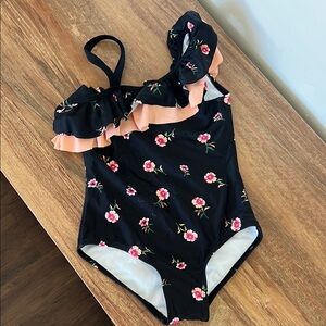 Girls ruffle shoulder floral swim suit
